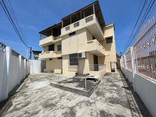 Foto 12 de casa de venta en manta zona centro