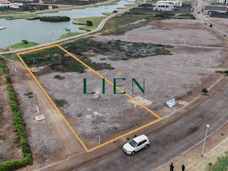 Terreno frente a laguna en Condominio Costa del Campo - 1,049 m² - Km.84.4 Pan. Sur