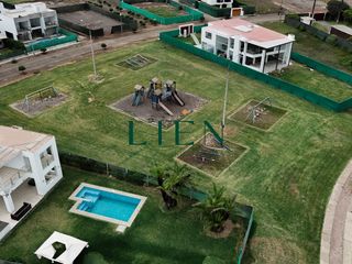 Terreno frente a laguna en Condominio Costa del Campo - 1,049 m² - Km.84.4 Pan. Sur