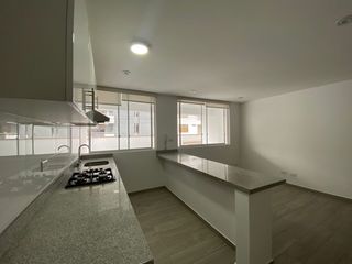 VENTA DE DEPARTAMENTO EN PRIMER PISO CON COCHERA EN LA MEJOR ZONA DE SURQUILLO – LA CALERA!