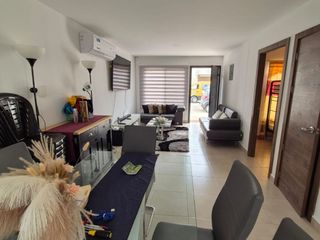 Foto 3 de Casa Amoblada en Alquiler en Urbanización Los Prados, 3 Habitaciones, 3 Baños, Patio, Parqueo, Piscina, Seguridad, Samborondon.