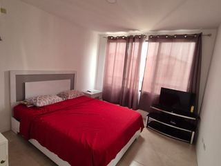 Foto 6 de Casa Amoblada en Alquiler en Urbanización Los Prados, 3 Habitaciones, 3 Baños, Patio, Parqueo, Piscina, Seguridad, Samborondon.