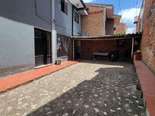 Foto 14 de CASA DE OPORTUNIDAD CUENCA LA BASILICA