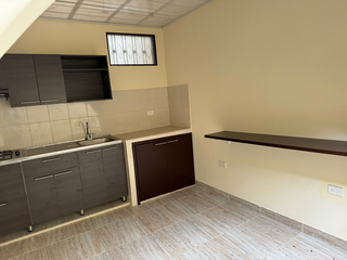 VENDO HERMOSA CASA-APARTAMENTO EN B. RIVERA ESCOBAR-Palmira-Colombia