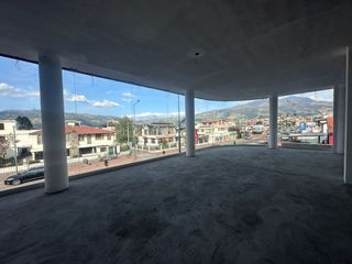 Foto 15 de $ 1.150 LOCAL EN RENTA: Centro de Machachi, Avenida Principal en 2do Piso A Estrenar