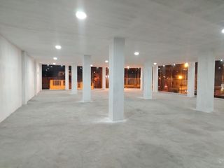 Foto 8 de $ 1.150 LOCAL EN RENTA: Centro de Machachi, Avenida Principal en 2do Piso A Estrenar