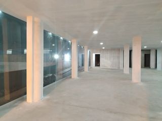 Foto 9 de $ 1.150 LOCAL EN RENTA: Centro de Machachi, Avenida Principal en 2do Piso A Estrenar