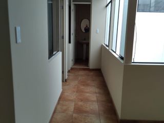Foto 2 de Av.Pacifico LA PERLA ,ALQUILER COMODO DEPARTAMENTO EN TERCER PISO