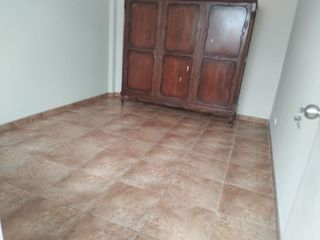 Foto 3 de Av.Pacifico LA PERLA ,ALQUILER COMODO DEPARTAMENTO EN TERCER PISO
