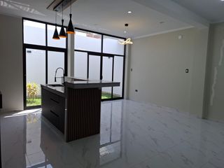 Casa en venta en Urb Alameda Country Club - Castilla - Piura