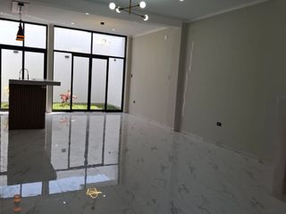 Casa en venta en Urb Alameda Country Club - Castilla - Piura