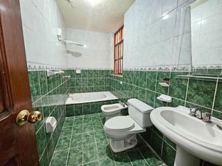 Foto 4 de ¡En Venta! Casa De 3 Pisos En Plena Avenida Tupac Amaru (LPADILLA)