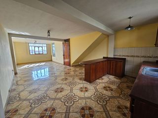 Foto 5 de ¡En Venta! Casa De 3 Pisos En Plena Avenida Tupac Amaru (LPADILLA)