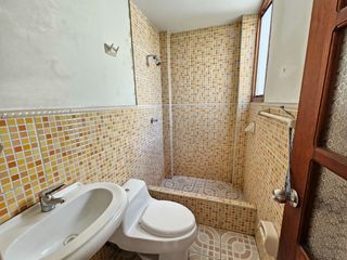 Foto 8 de ¡En Venta! Casa De 3 Pisos En Plena Avenida Tupac Amaru (LPADILLA)