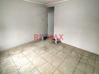 Se Vende Funcional Departamento Proximo Al Emporio Comercial De Gamarra