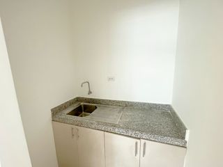 Foto 4 de Local Comercial ubicado en Av. Plaza Dañin. Sector Albatros