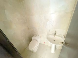 Foto 5 de Local Comercial ubicado en Av. Plaza Dañin. Sector Albatros
