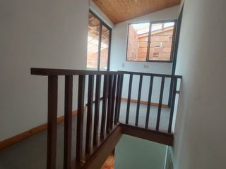 Foto 2 de HERMOSA CASA