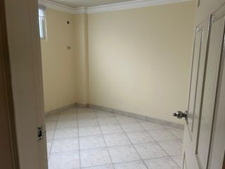 Foto 19 de muy amplio departamento alquilo en $900 o vendo en $130000