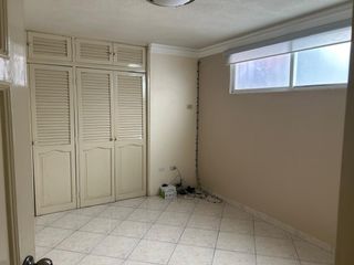 Foto 20 de muy amplio departamento alquilo en $900 o vendo en $130000