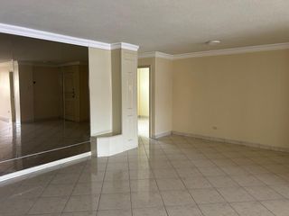 Foto 24 de muy amplio departamento alquilo en $900 o vendo en $130000