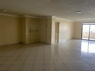 Foto 38 de muy amplio departamento alquilo en $900 o vendo en $130000
