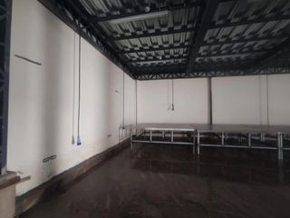 PROPIEDAD COMERCIAL CON PLANTA DE ENFRIAMIENTO Y CONGELACION, BODEGA Y GALPON