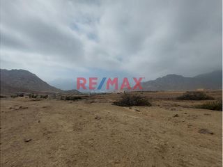 Foto 3 de Vendo Terreno 4400 M2 En Pista Km 7 Quirihuac En Posesión