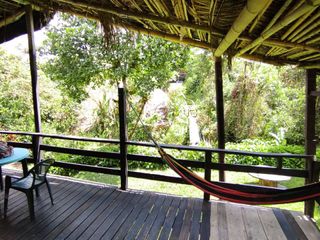 Foto 8 de ✅ RENTA DE CABAÑA DOS DORMITORIOS PARA SEIS PERSONAS CON ÁREA DE DESCANSO (MINDO-ECUADOR)