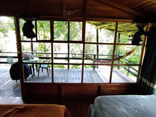 Foto 28 de ✅ RENTA DE CABAÑA DOS DORMITORIOS PARA SEIS PERSONAS CON ÁREA DE DESCANSO (MINDO-ECUADOR)