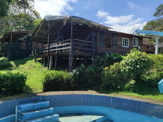 Foto 29 de ✅ RENTA DE CABAÑA DOS DORMITORIOS PARA SEIS PERSONAS CON ÁREA DE DESCANSO (MINDO-ECUADOR)