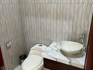 Foto 12 de Se alquila o se vende moderno edificio de 3 pisos totalmente remodelado en machala