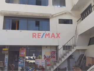 Foto 3 de Casa En Venta De 3 Pisos Para Inversion Empresarial O Vivienda