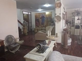 Foto 1 de VENDO CASA EN SAN BORJA A UN PASO DE SAN BORJA NORTE Y AVIACION