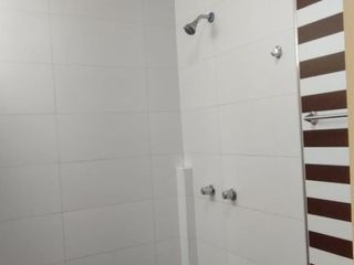 Foto 17 de VENDO DUPLEX 150m2 LOS OLIVOS: EDIFICIO MODERNO