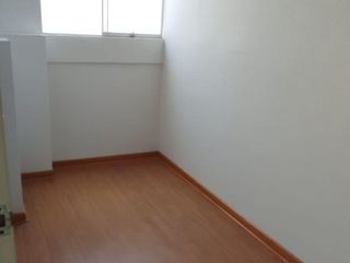 Foto 22 de VENDO DUPLEX 150m2 LOS OLIVOS: EDIFICIO MODERNO