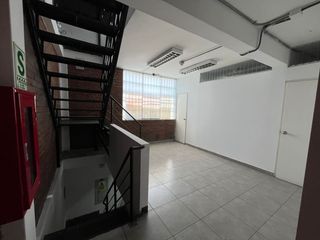 Foto 17 de se alquila edificio para oficina en zona centrica