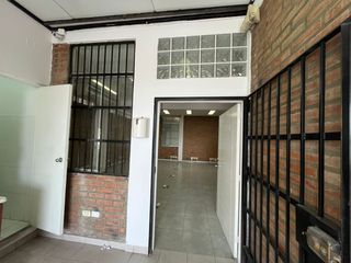 Foto 34 de se alquila edificio para oficina en zona centrica