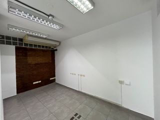 Foto 38 de se alquila edificio para oficina en zona centrica