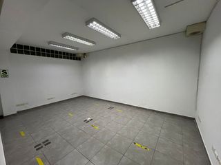 Foto 39 de se alquila edificio para oficina en zona centrica