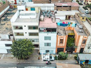 Foto 4 de se alquila edificio para oficina en zona centrica