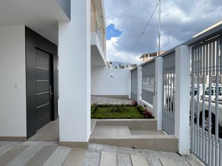 Foto 3 de Se vende casa cuatro habitaciones a estrenar al sur de la ciudad de Loja