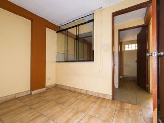 Foto 8 de Se vende Departamento en 2do Piso - A espalda del parque del trabajo y costado de Colegio Sabogal