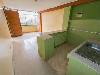 Foto 4 de Se vende Departamento en 2do Piso - A espalda del parque del trabajo y costado de Colegio Sabogal