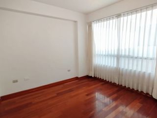 Foto 5 de VENTA DE DEPARTAMENTO EN AV COLLASUYO PRECIO DE OCASION