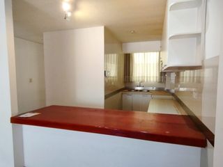 Foto 8 de VENTA DE DEPARTAMENTO EN AV COLLASUYO PRECIO DE OCASION