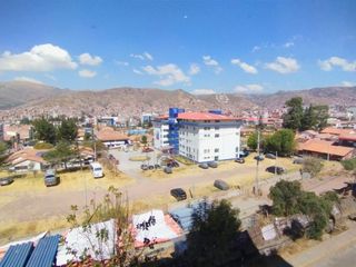 Foto 11 de VENTA DE DEPARTAMENTO EN AV COLLASUYO PRECIO DE OCASION