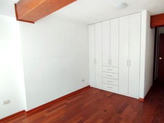 Foto 15 de VENTA DE DEPARTAMENTO EN AV COLLASUYO PRECIO DE OCASION