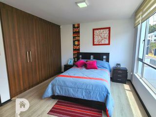 Foto 14 de La Armenia. Casa en venta por estrenar 3 dormitorios. Con piscina. Frente al Parque Metropolitano. Valle de los Chillos 3 plantas.