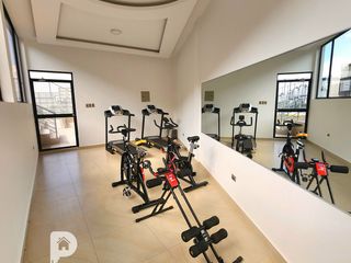 Foto 16 de La Armenia. Casa en venta por estrenar 3 dormitorios. Con piscina. Frente al Parque Metropolitano. Valle de los Chillos 3 plantas.
